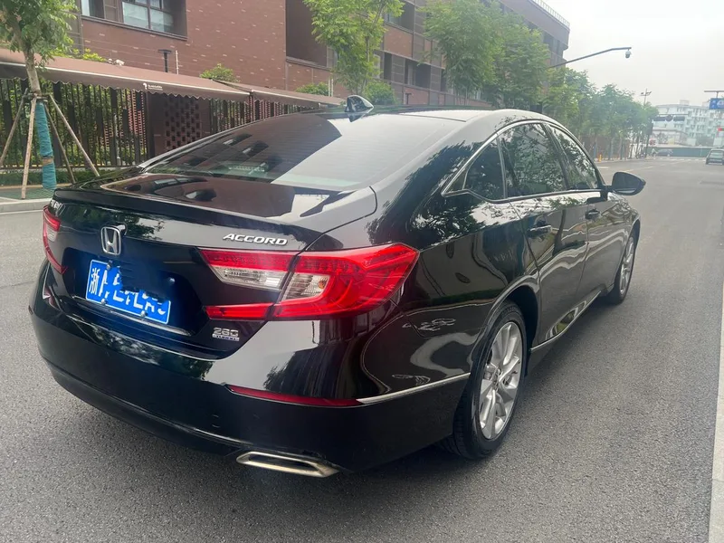 Honda Accord 2021 260TURBO Luxury Star Limited Edition interior photo 9 Honda Accord 2021 260TURBO Luxury Star Limited Edition interior photo 9