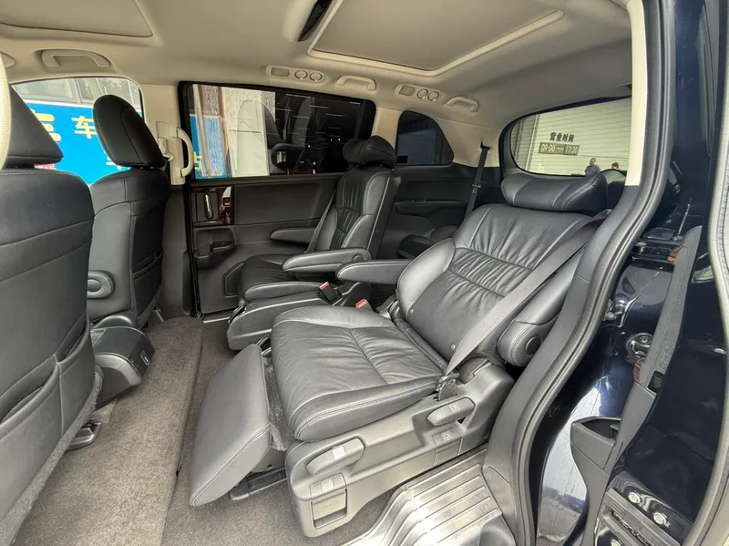 Honda Odyssey 2018 2.4L Versión de disfrute inteligente interior foto 17