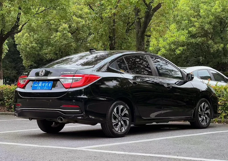 Honda Crider 2017 1.8L CVT Deluxe Special Edition exterior photo 5