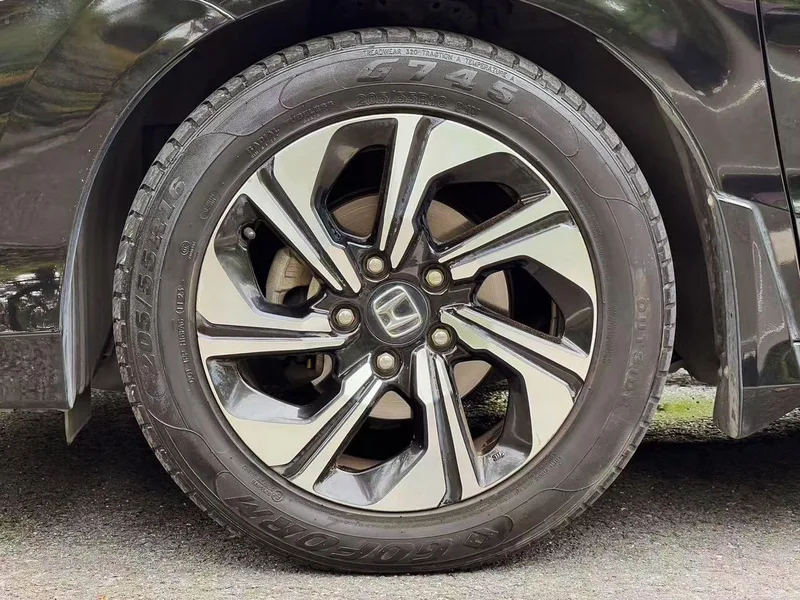 Honda Crider 2017 1.8L CVT Deluxe Special Edition interior photo 9