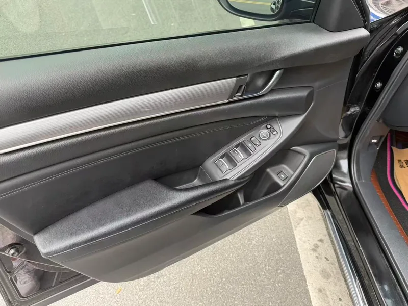 Honda Accord 2022 260TURBO Version de luxe intérieur photo 10