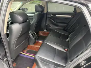 Honda Accord 2022 260TURBO Version de luxe intérieur photo 11