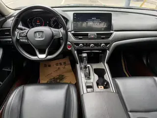 Honda Accord 2022 260TURBO Version de luxe intérieur photo 15