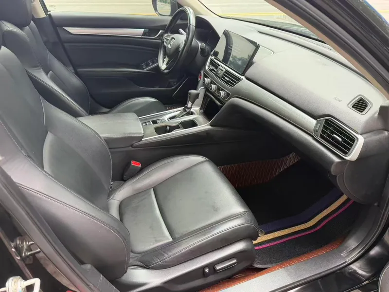 Honda Accord 2022 260TURBO Version de luxe intérieur photo 18
