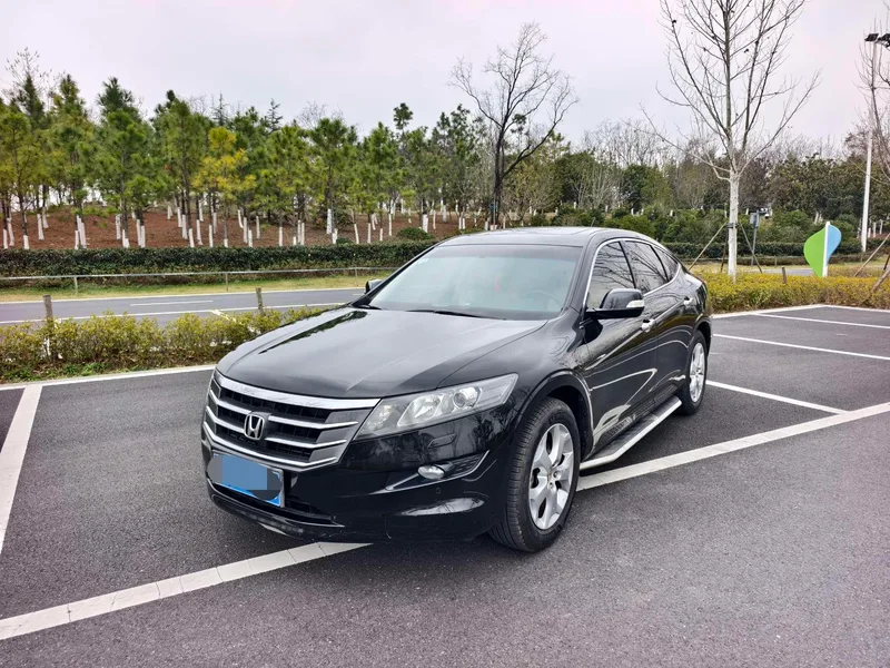 Honda Crosstour 2012 2.4L Luxury Edition exterior photo 1 Honda Crosstour 2012 2.4L Luxury Edition exterior photo 1