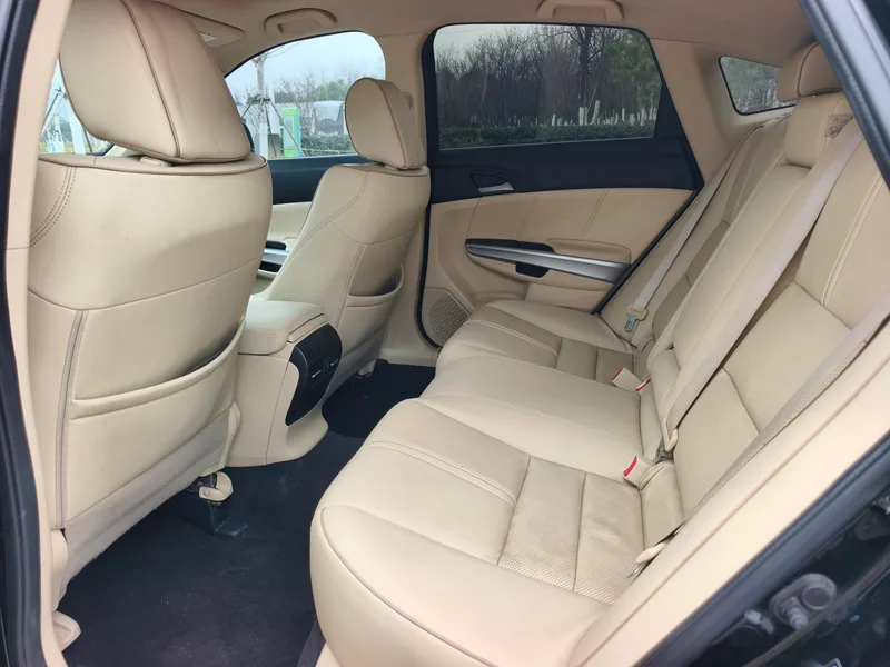 Honda Crosstour 2012 2.4L Luxury Edition exterior photo 9 Honda Crosstour 2012 2.4L Luxury Edition exterior photo 9