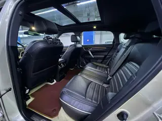 Honda UR-V 2017 240TURBO Version de luxe à deux roues motrices Pays V extérieur photo 5 Honda UR-V 2017 240TURBO Version de luxe à deux roues motrices Pays V extérieur photo 5