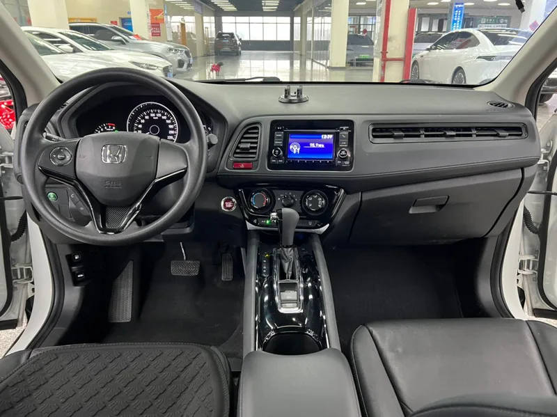Honda Vezel 2017 1.8L CVT Pionero de tracción en dos ruedas exterior foto 6 Honda Vezel 2017 1.8L CVT Pionero de tracción en dos ruedas exterior foto 6