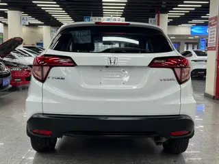 Honda Vezel 2017 1.8L CVT Pionero de tracción en dos ruedas interior foto 11 Honda Vezel 2017 1.8L CVT Pionero de tracción en dos ruedas interior foto 11