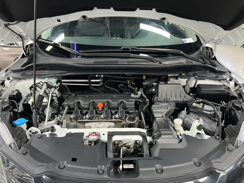 Honda Vezel 2017 1.8L CVT Pionero de tracción en dos ruedas interior foto 13 Honda Vezel 2017 1.8L CVT Pionero de tracción en dos ruedas interior foto 13