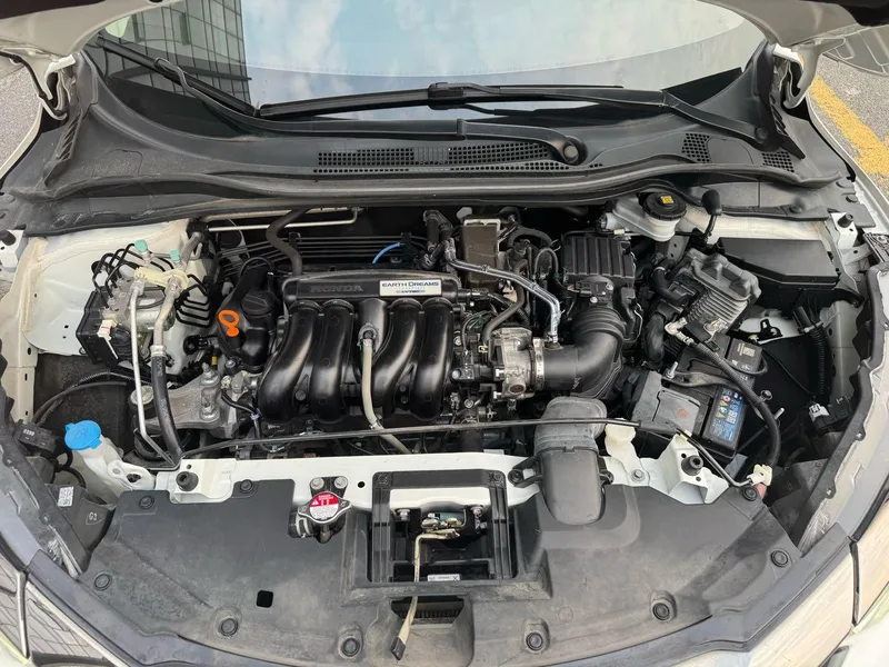 Honda Vezel 2020 1.5L CVT Version avant-gardiste intérieur photo 17 Honda Vezel 2020 1.5L CVT Version avant-gardiste intérieur photo 17