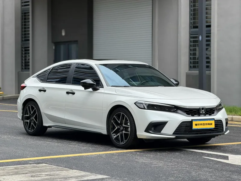 Honda Civic 2023 HATCHBACK 240TURBO Manual Extreme version exterior photo 3 Honda Civic 2023 HATCHBACK 240TURBO Manual Extreme version exterior photo 3