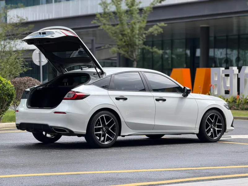 Honda Civic 2023 HATCHBACK 240TURBO Manual Extreme version exterior photo 9 Honda Civic 2023 HATCHBACK 240TURBO Manual Extreme version exterior photo 9