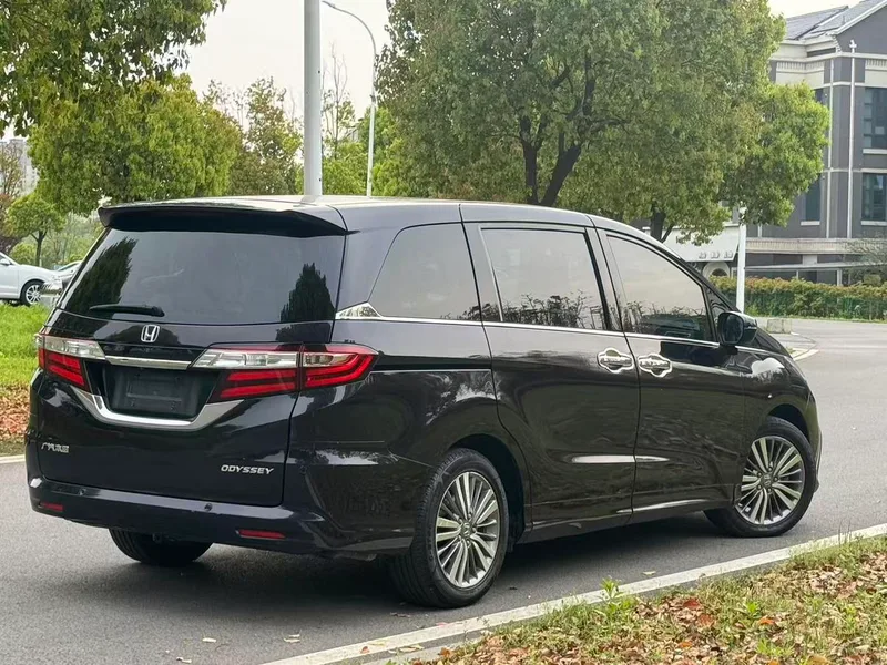 Honda Odyssey 2018 2.4L Edición Suprema exterior foto 4