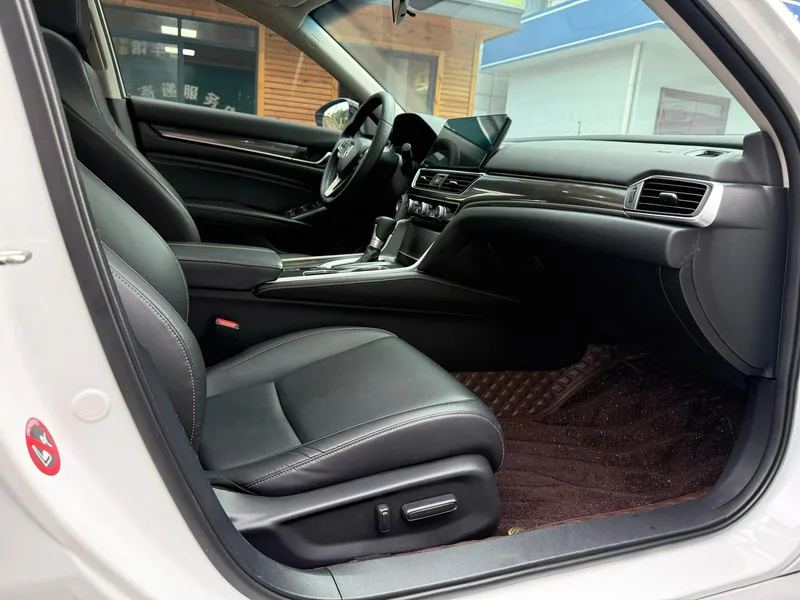 Honda Accord 2022 260TURBO Magic Night Premium Edition interior photo 7 Honda Accord 2022 260TURBO Magic Night Premium Edition interior photo 7