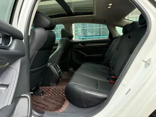 Honda Accord 2022 260TURBO Magic Night Premium Edition interior photo 8 Honda Accord 2022 260TURBO Magic Night Premium Edition interior photo 8