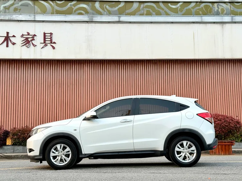 Honda Vezel 2017 1.5L CVT Tracción a dos ruedas, versión cómoda exterior foto 4