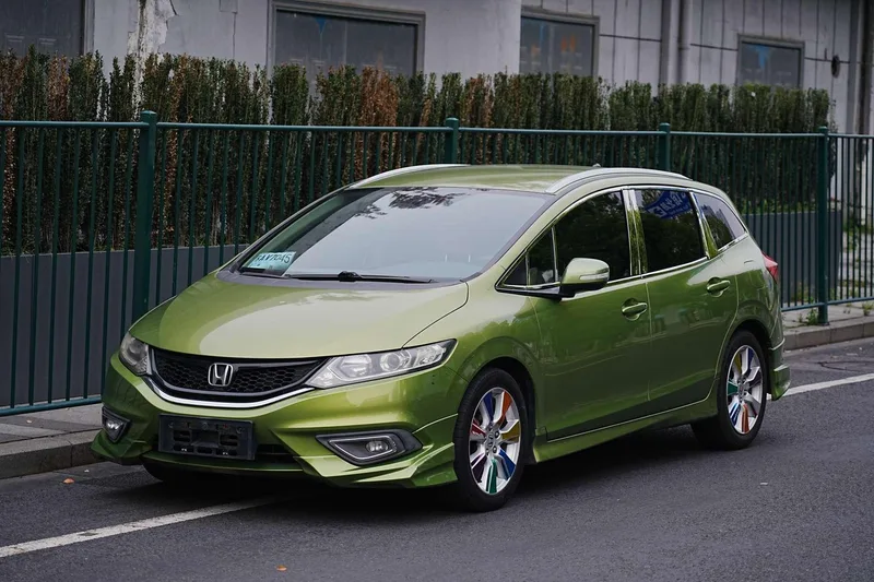 Honda Jade 2014 1.8L Auto Comfort Elite Edition 5 seat exterior photo 1 Honda Jade 2014 1.8L Auto Comfort Elite Edition 5 seat exterior photo 1
