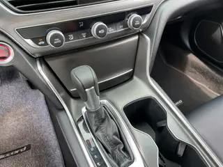 Honda Accord 2018 260TURBO Роскошная версия Страна VI интерьер фото 16
