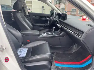 Honda Civic 2022 240TURBO CVT Dynamic Edition interior photo 11