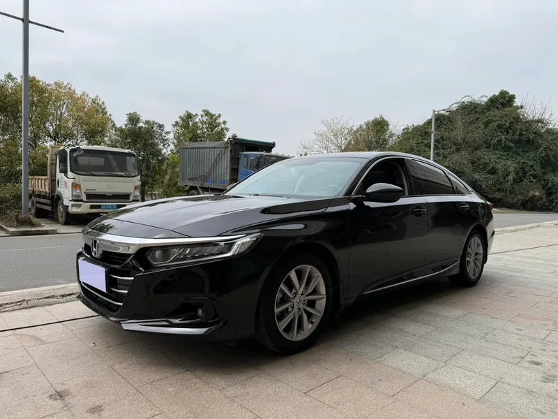 Honda Accord 2022 260TURBO Version de luxe extérieur photo 1 Honda Accord 2022 260TURBO Version de luxe extérieur photo 1