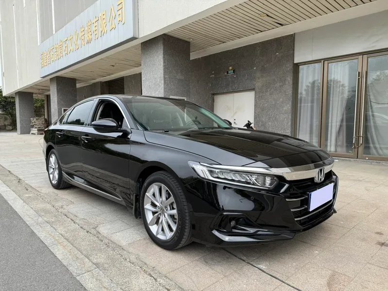 Honda Accord 2022 260TURBO Version de luxe extérieur photo 3 Honda Accord 2022 260TURBO Version de luxe extérieur photo 3
