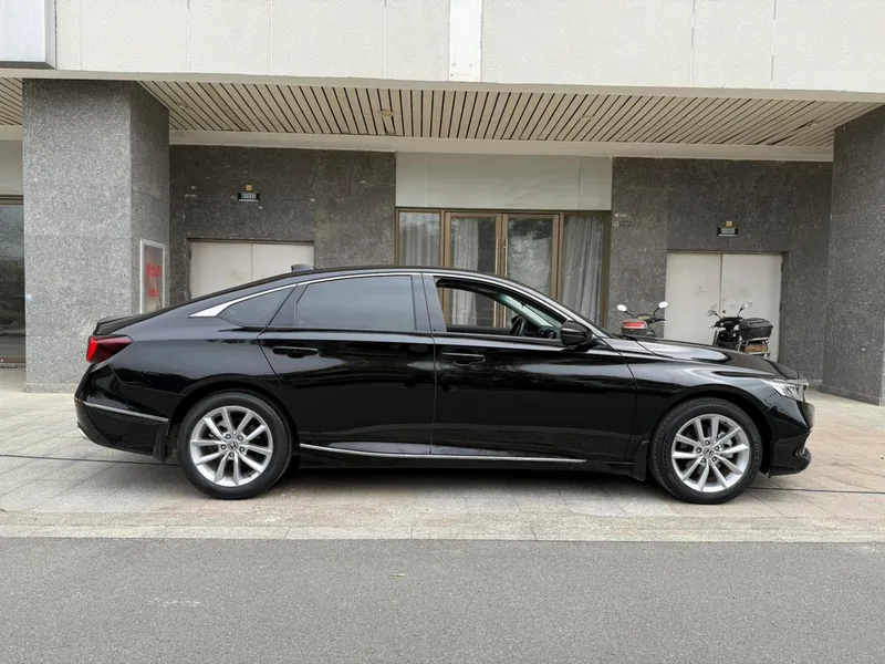 Honda Accord 2022 260TURBO Version de luxe extérieur photo 5 Honda Accord 2022 260TURBO Version de luxe extérieur photo 5
