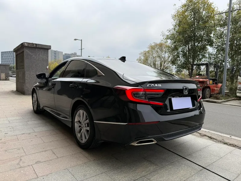 Honda Accord 2022 260TURBO Version de luxe extérieur photo 6 Honda Accord 2022 260TURBO Version de luxe extérieur photo 6