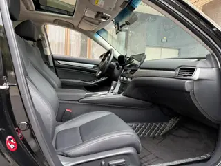 Honda Accord 2022 260TURBO Version de luxe intérieur photo 12 Honda Accord 2022 260TURBO Version de luxe intérieur photo 12