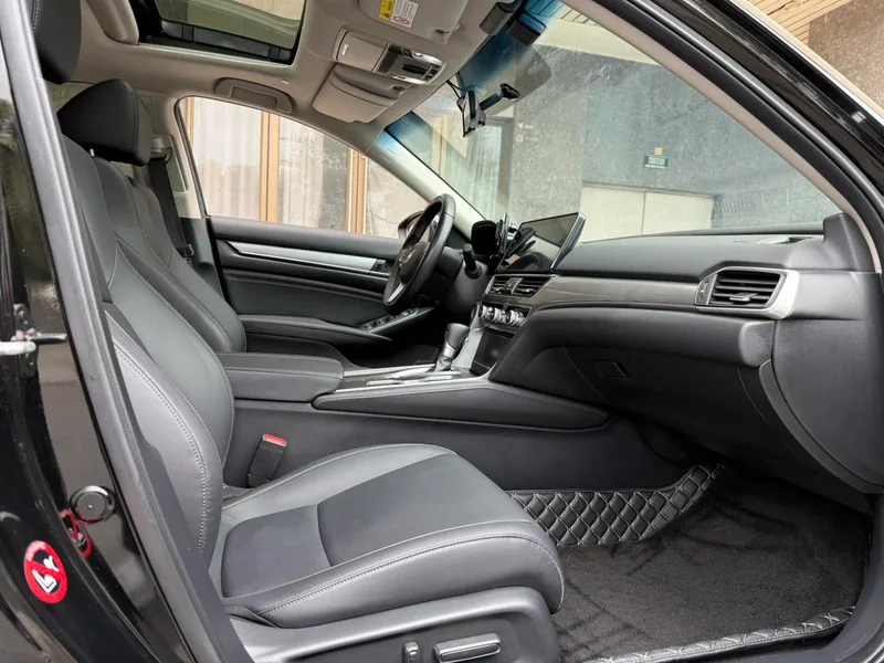 Honda Accord 2022 260TURBO Version de luxe intérieur photo 12 Honda Accord 2022 260TURBO Version de luxe intérieur photo 12