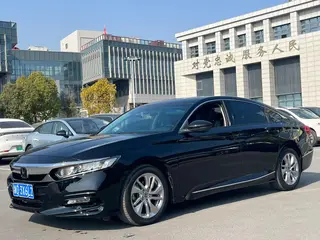 Honda Accord 2018 260TURBO Version d'élite État VI extérieur photo 1