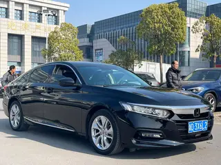 Honda Accord 2018 260TURBO Version d'élite État VI extérieur photo 3