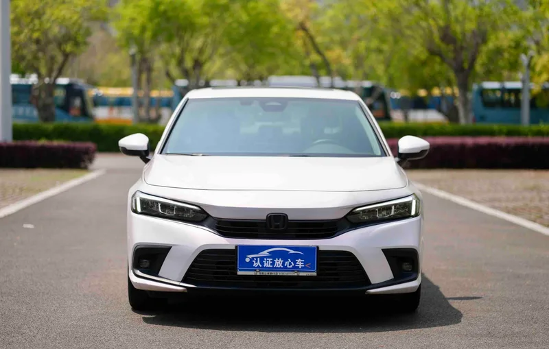 Honda Civic 2022 240TURBO CVT Версия экстерьер фото 2