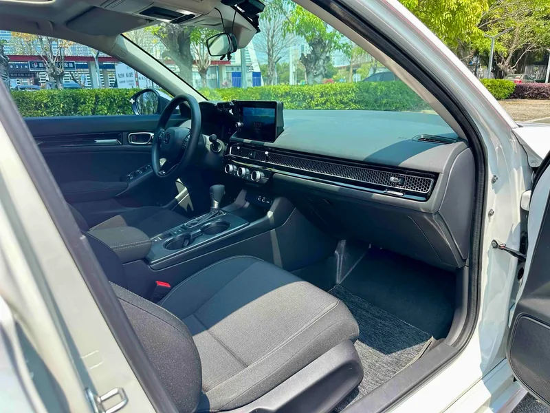 Honda Civic 2022 240TURBO CVT Версия экстерьер фото 5