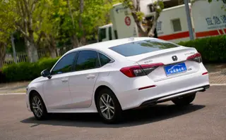 Honda Civic 2022 240TURBO CVT Версия интерьер фото 9