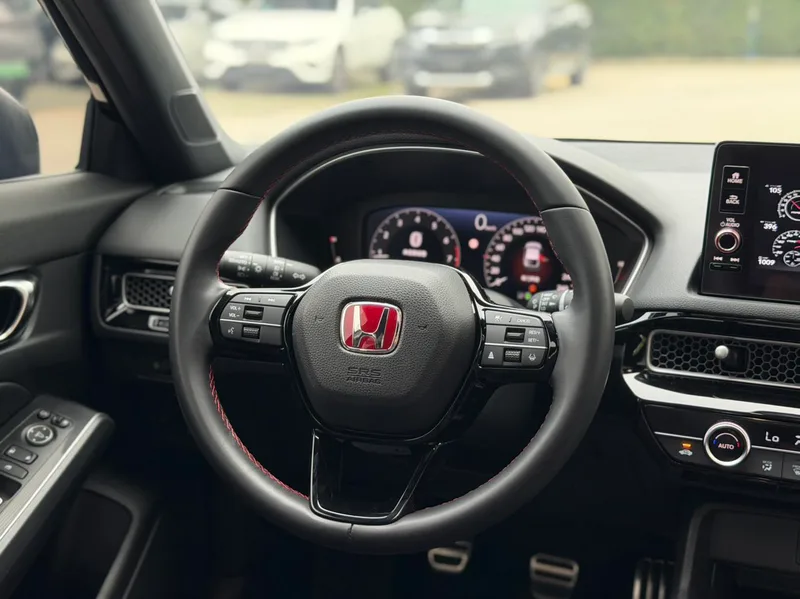 Honda Civic 2023 HATCHBACK 240TURBO Manual Extreme version exterior photo 10 Honda Civic 2023 HATCHBACK 240TURBO Manual Extreme version exterior photo 10