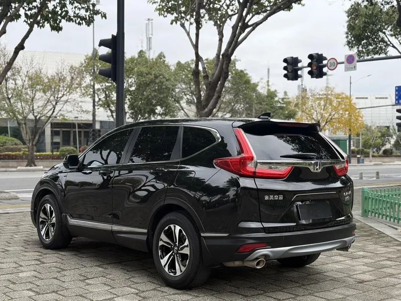 Honda CR-V 2019 240TURBO CVT Two-Drive Fashion Edition China V interior photo 8