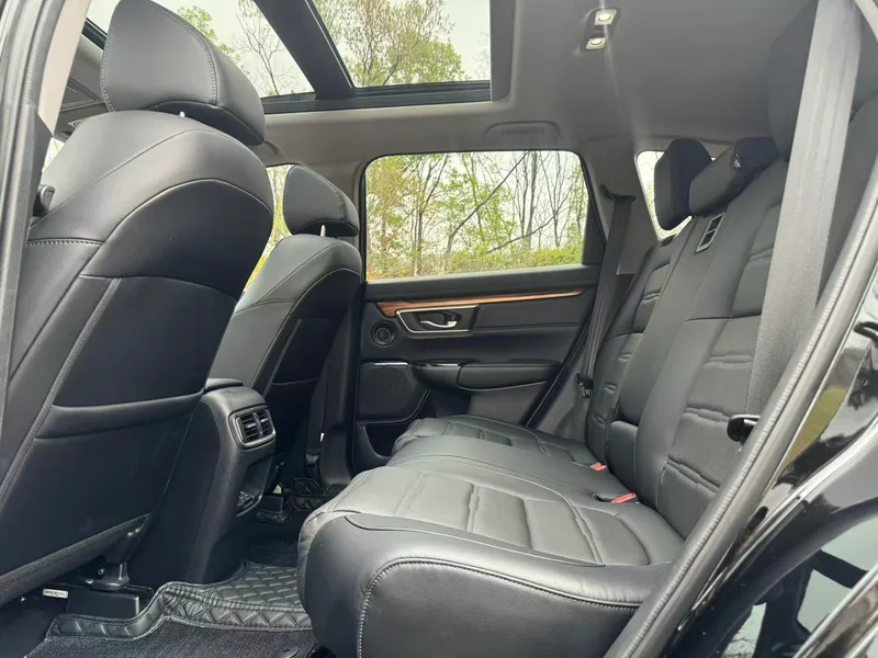 Honda CR-V 2021 240TURBO CVT Two-Drive Fashion Edition interior photo 19 Honda CR-V 2021 240TURBO CVT Two-Drive Fashion Edition interior photo 19