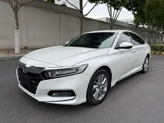 Honda Accord 2018 260TURBO Edición de lujo País VI