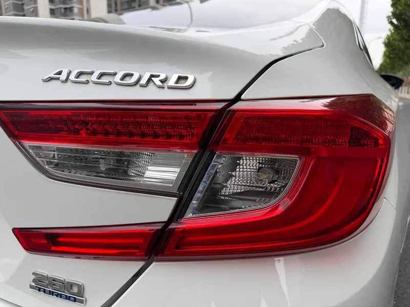 Honda Accord 2018 260TURBO Version de luxe État VI extérieur photo 9