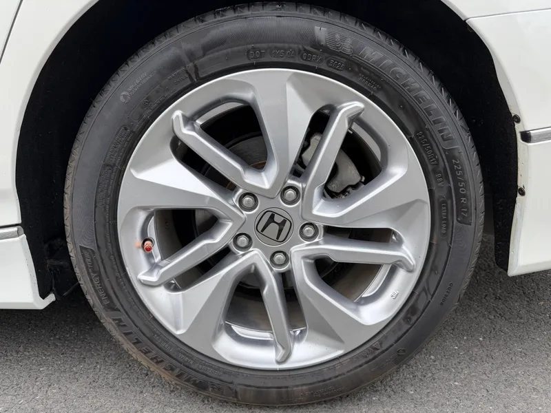 Honda Accord 2018 260TURBO Version de luxe État VI extérieur photo 10