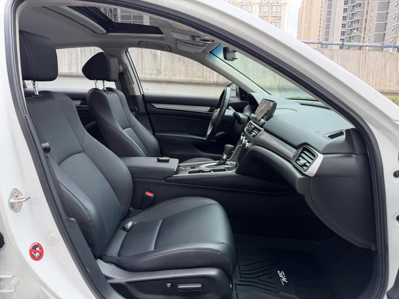 Honda Accord 2018 260TURBO Version de luxe État VI intérieur photo 14