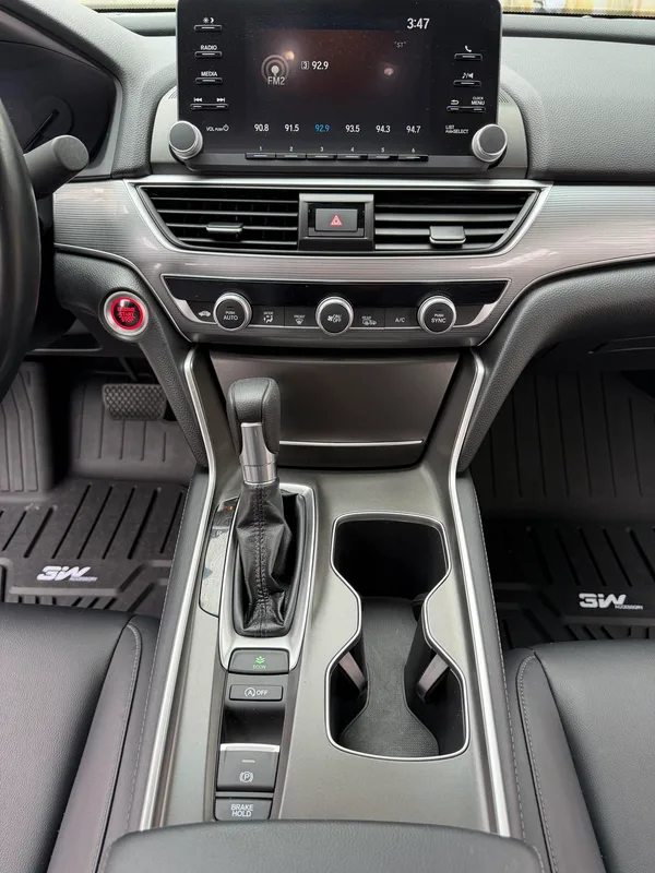 Honda Accord 2018 260TURBO Version de luxe État VI intérieur photo 17