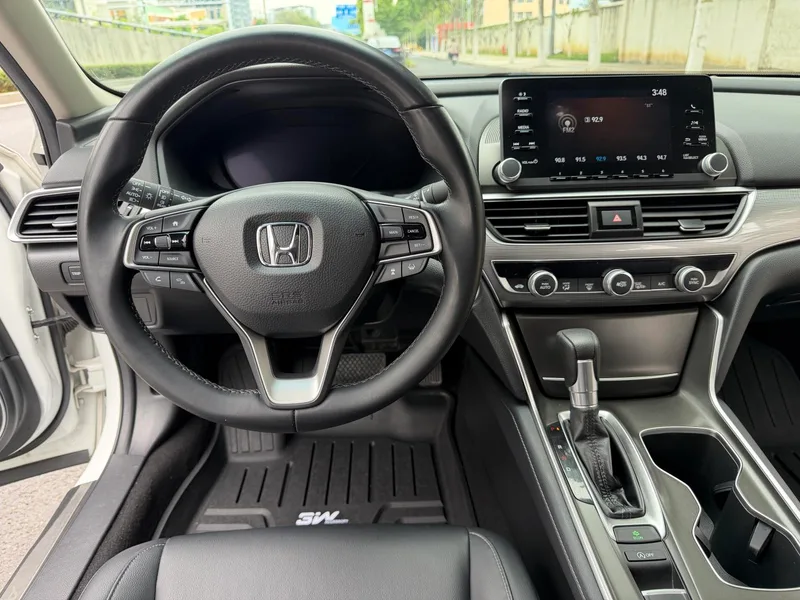 Honda Accord 2018 260TURBO Version de luxe État VI intérieur photo 18