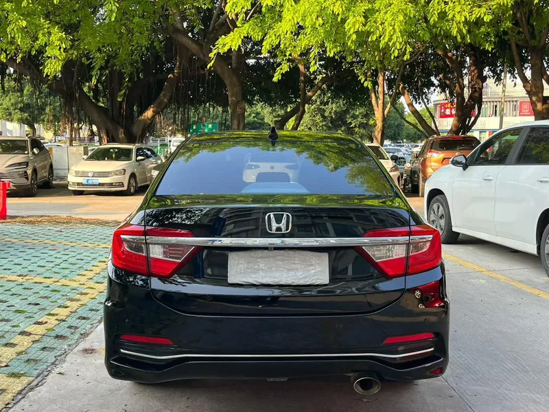 Honda Crider 2016 1.8L CVT Luxury Edition exterior photo 5 Honda Crider 2016 1.8L CVT Luxury Edition exterior photo 5