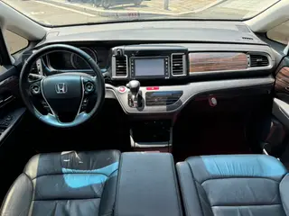 Honda Elysion 2016 2.4L Edición Suprema interior foto 11