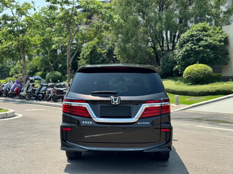 Honda Elysion 2016 2.4L Edición Suprema interior foto 16