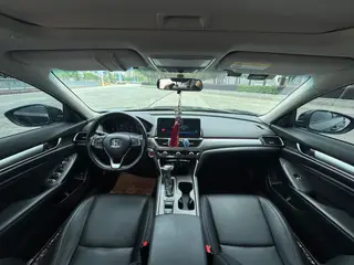Honda Accord 2022 260TURBO Luxury Edition interior photo 6