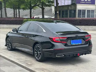 Honda Accord 2022 260TURBO Luxury Edition interior photo 8