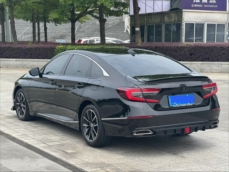 Honda Accord 2022 260TURBO Luxury Edition interior photo 8